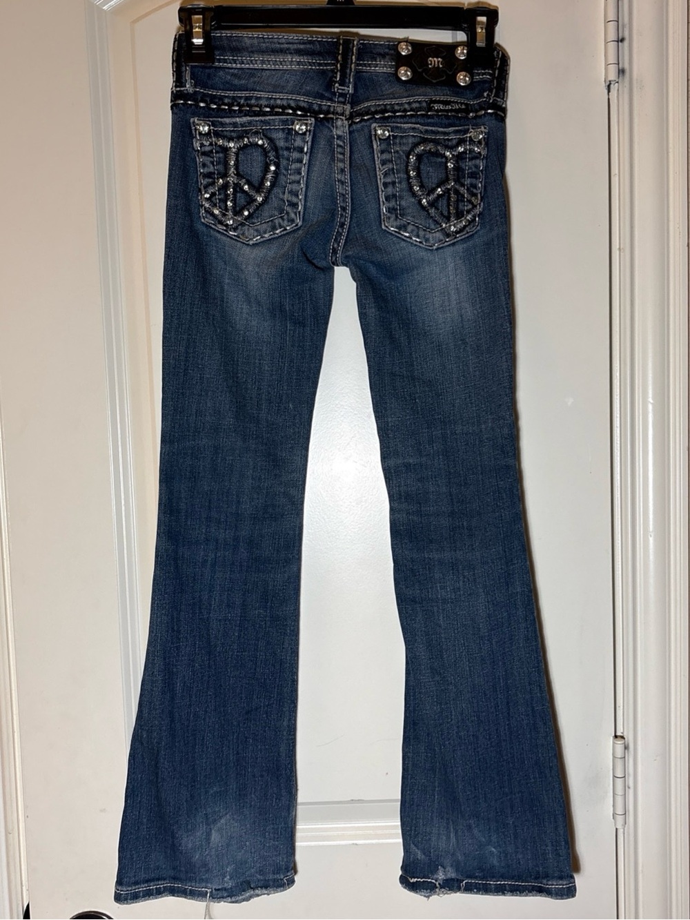 Miss Me Low Rise Boot Cut Bling Jeans with Rhinestone Peace Pockets Girls 7
